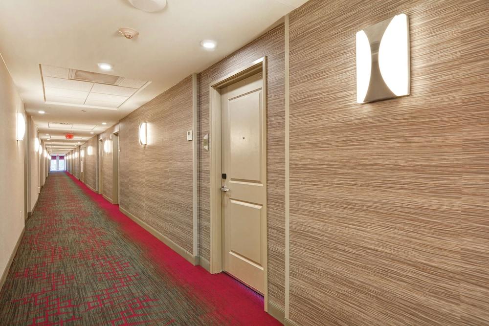 Home2 Suites Charleston West Ashley