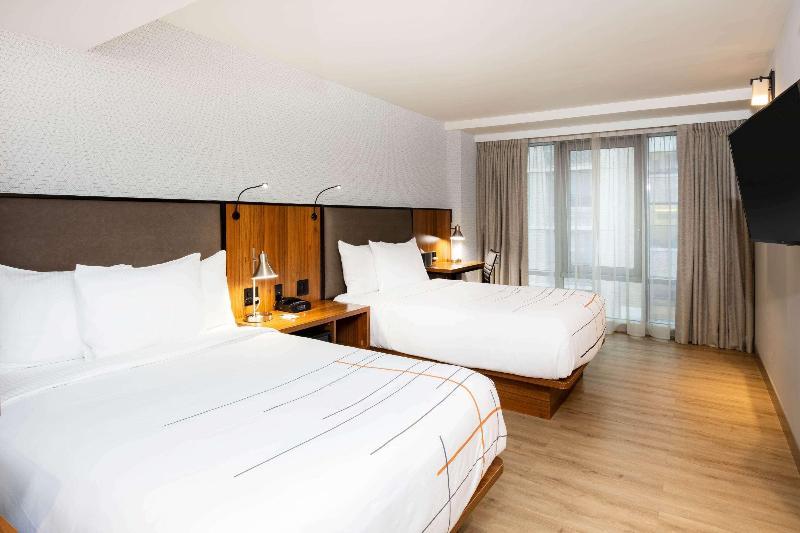 La Quinta Inn & Suites by Wyndham Manhattan Midtown