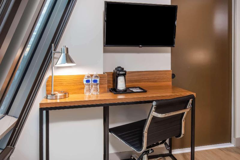 La Quinta Inn & Suites by Wyndham Manhattan Midtown