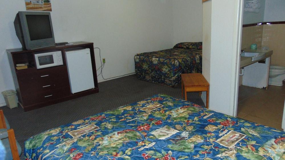 Heritage Budget Inn