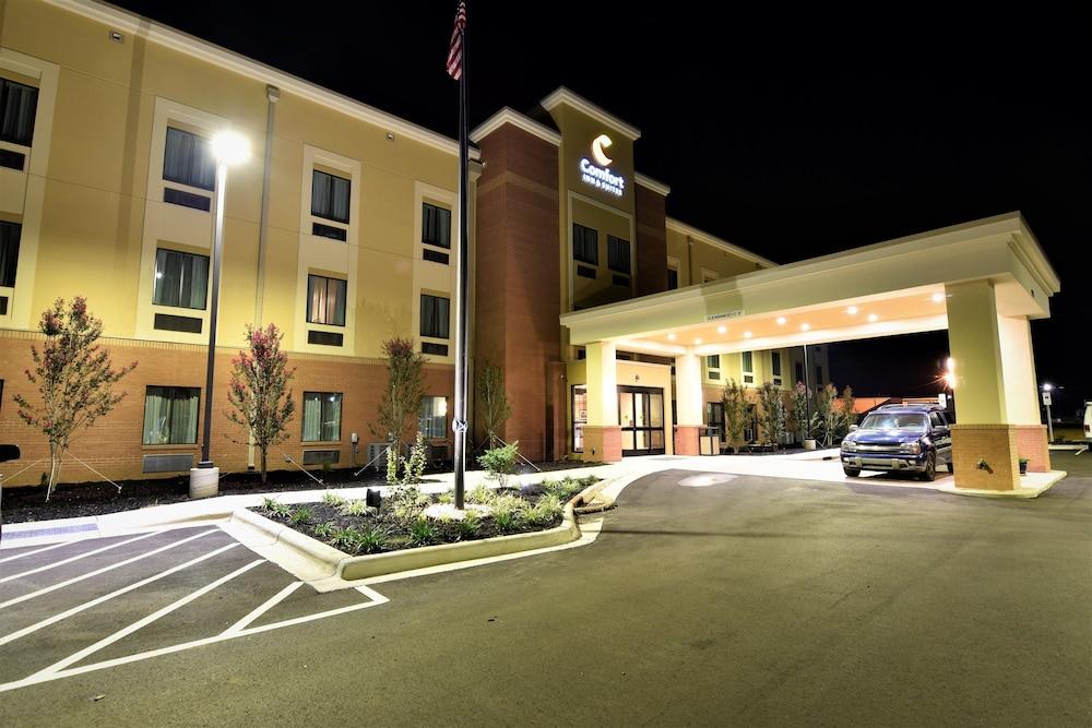 Comfort Inn & Suites