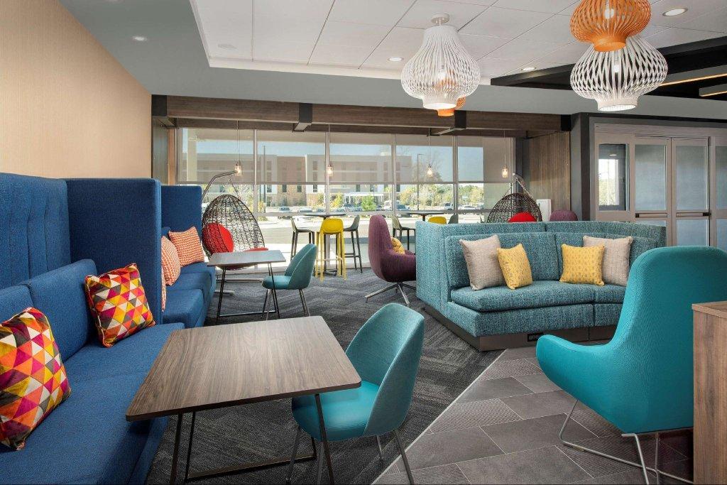Tru by Hilton Beaufort