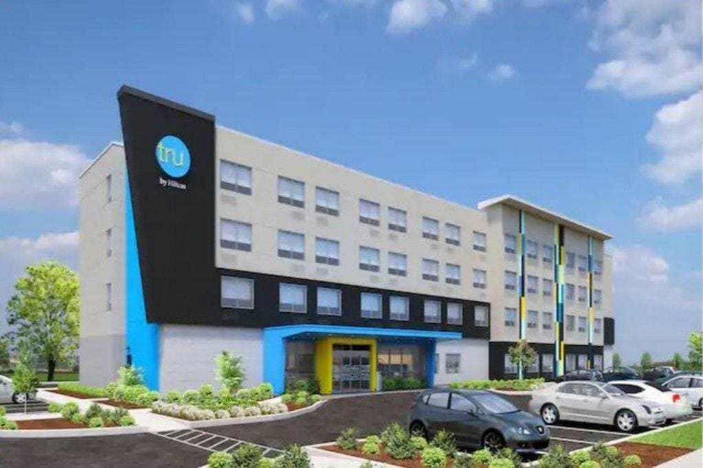 Tru by Hilton Beaufort