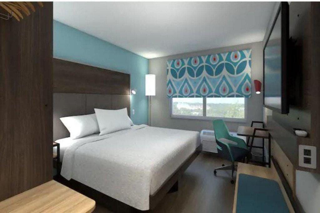 Tru by Hilton Beaufort