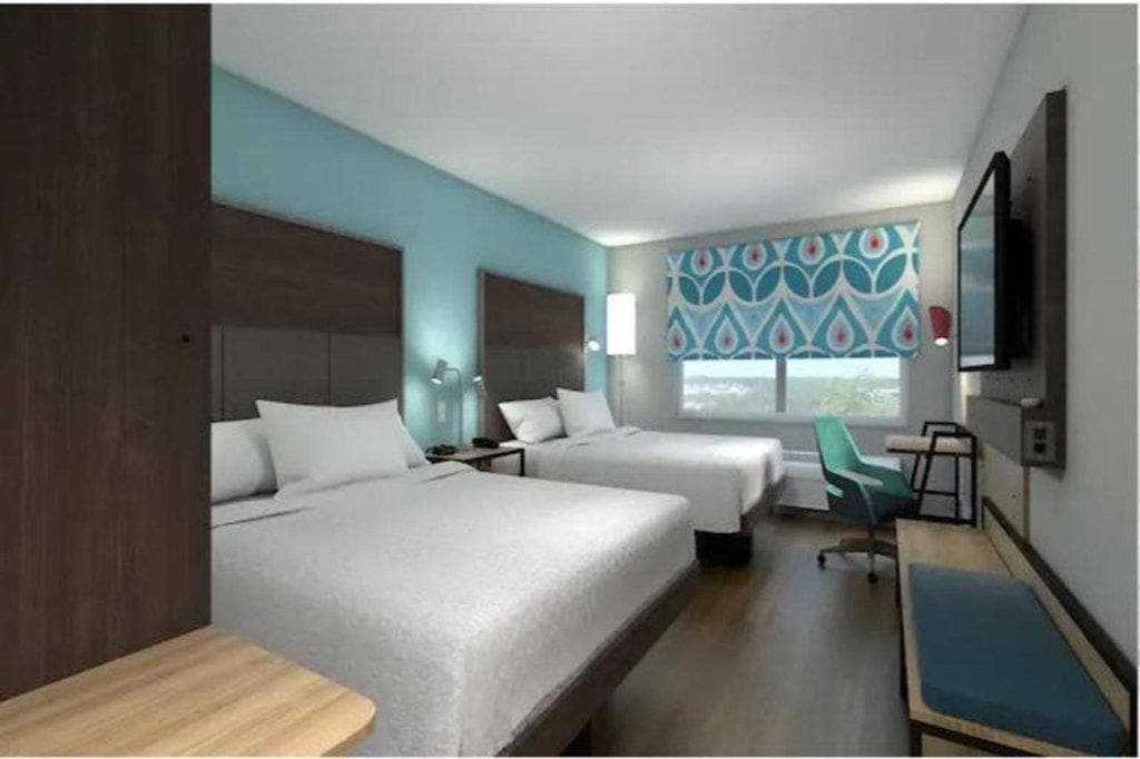 Tru by Hilton Beaufort
