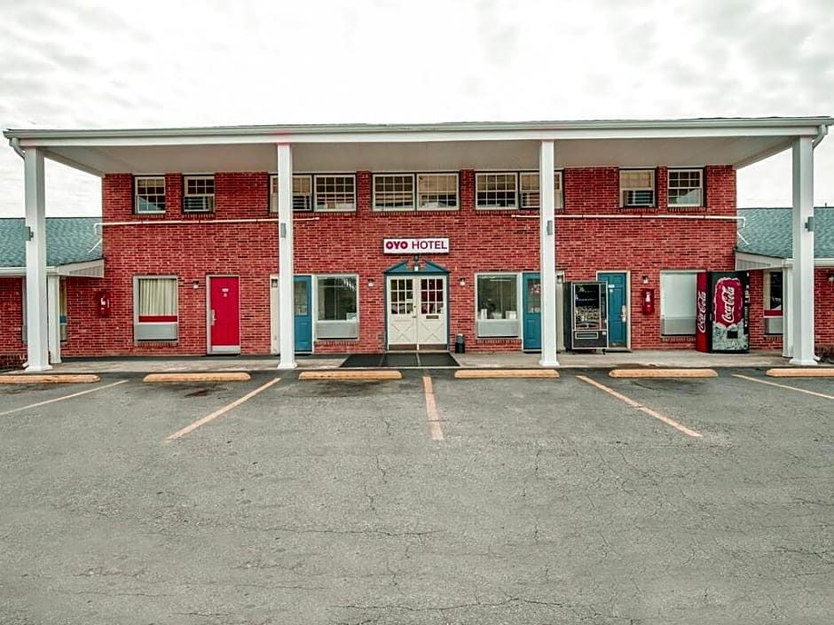Hotel Durham West Hills by OYO Rooms