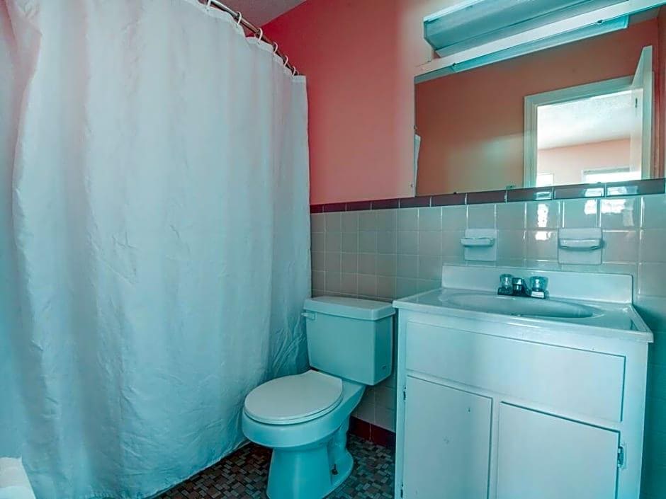 Hotel Durham West Hills by OYO Rooms