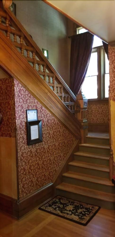 Historic Victorian Inn