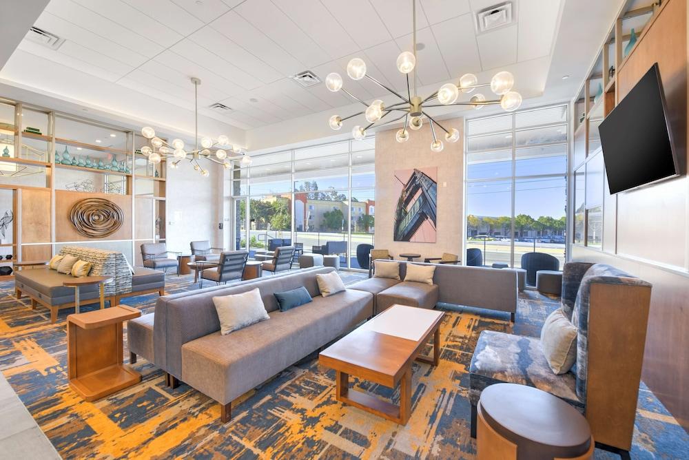 Hilton Garden Inn Fremont