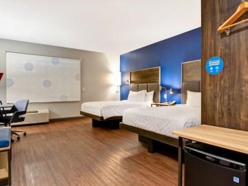 Tru by Hilton Eugene