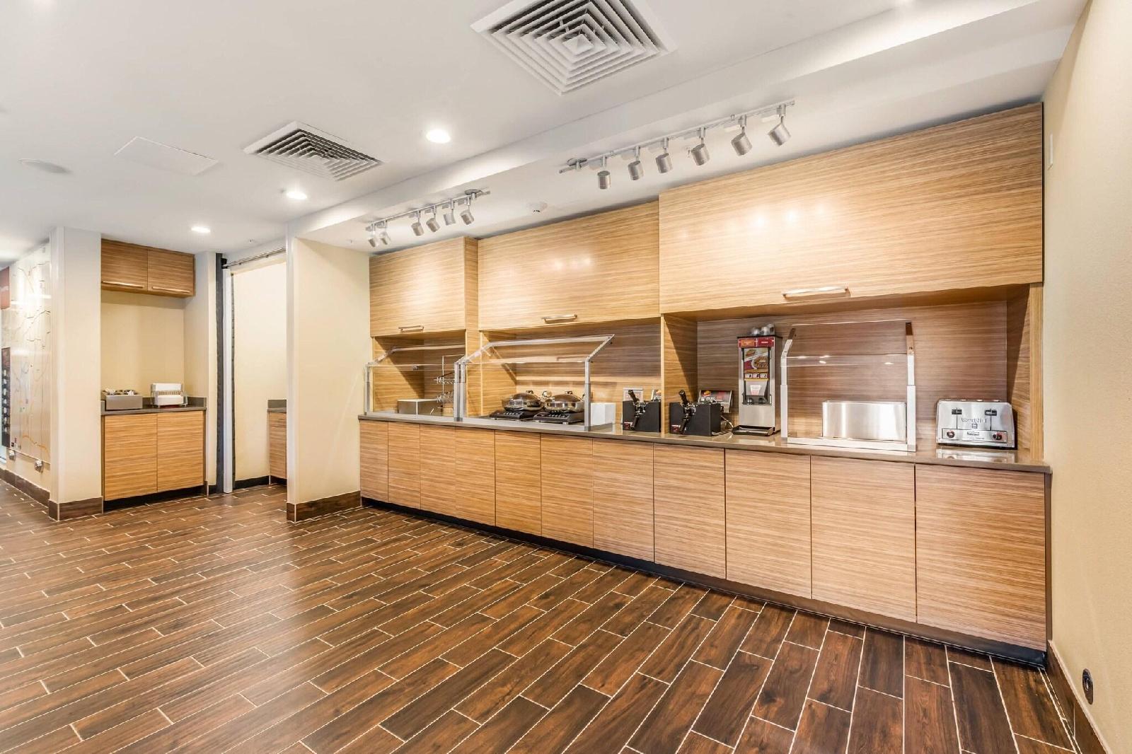 TownePlace Suites Greensboro Coliseum Area