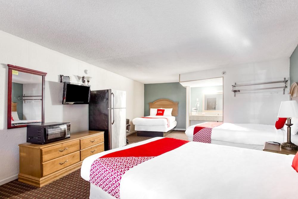 Hotel Bald Knob AR Hwy 64 by OYO