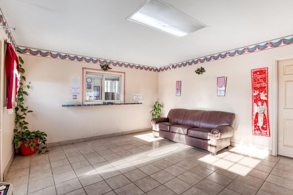 Hotel Bald Knob AR Hwy 64 by OYO