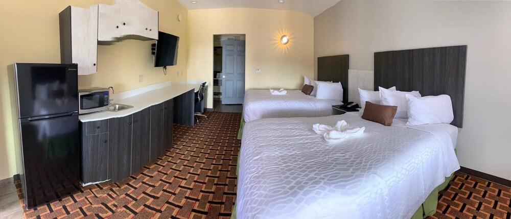 Homestay Inn & Suites Edinburg