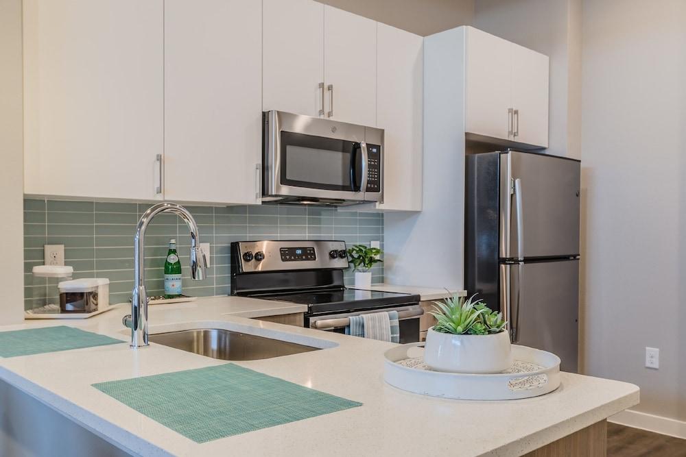 Magnolia Lux Apartments by Barsala