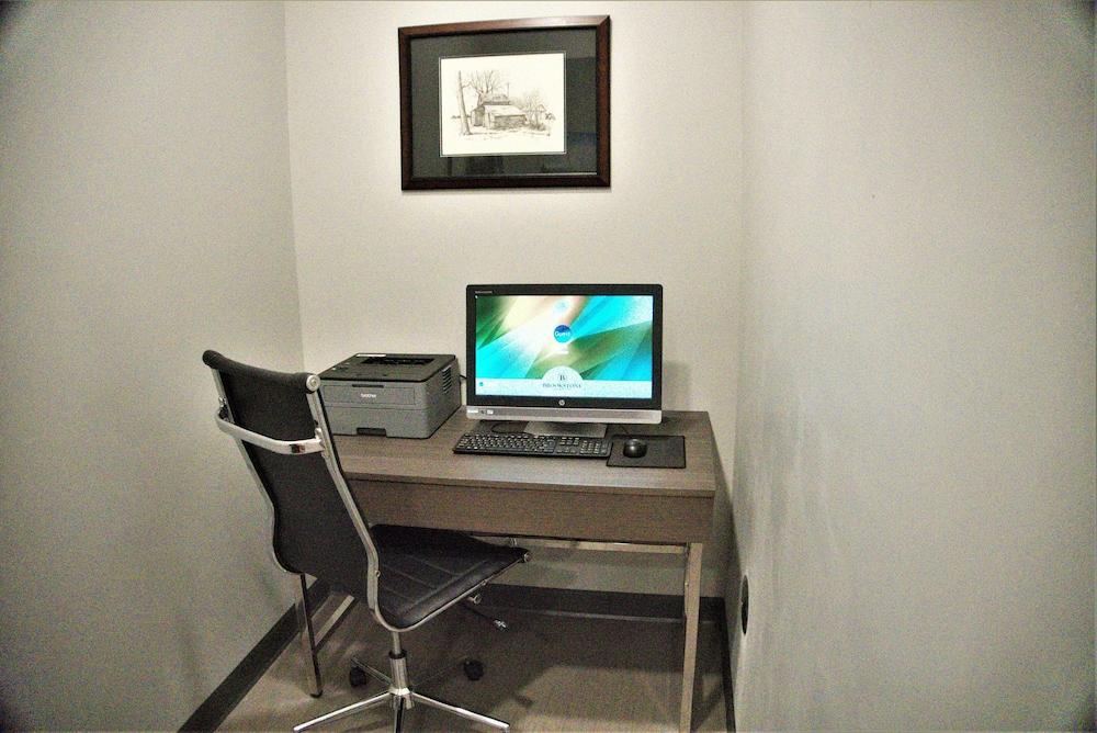 Brookstone Inn And Suites