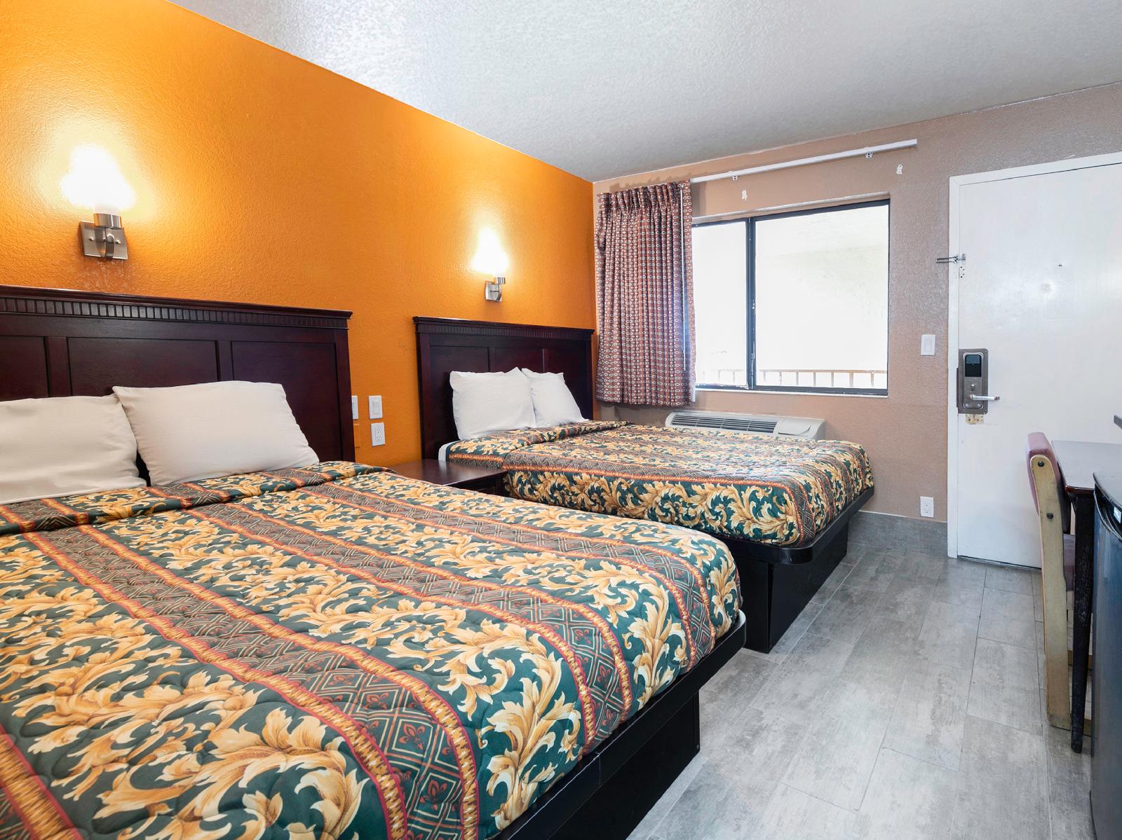 Hotel Lake Charles Hwy 10 by OYO Rooms