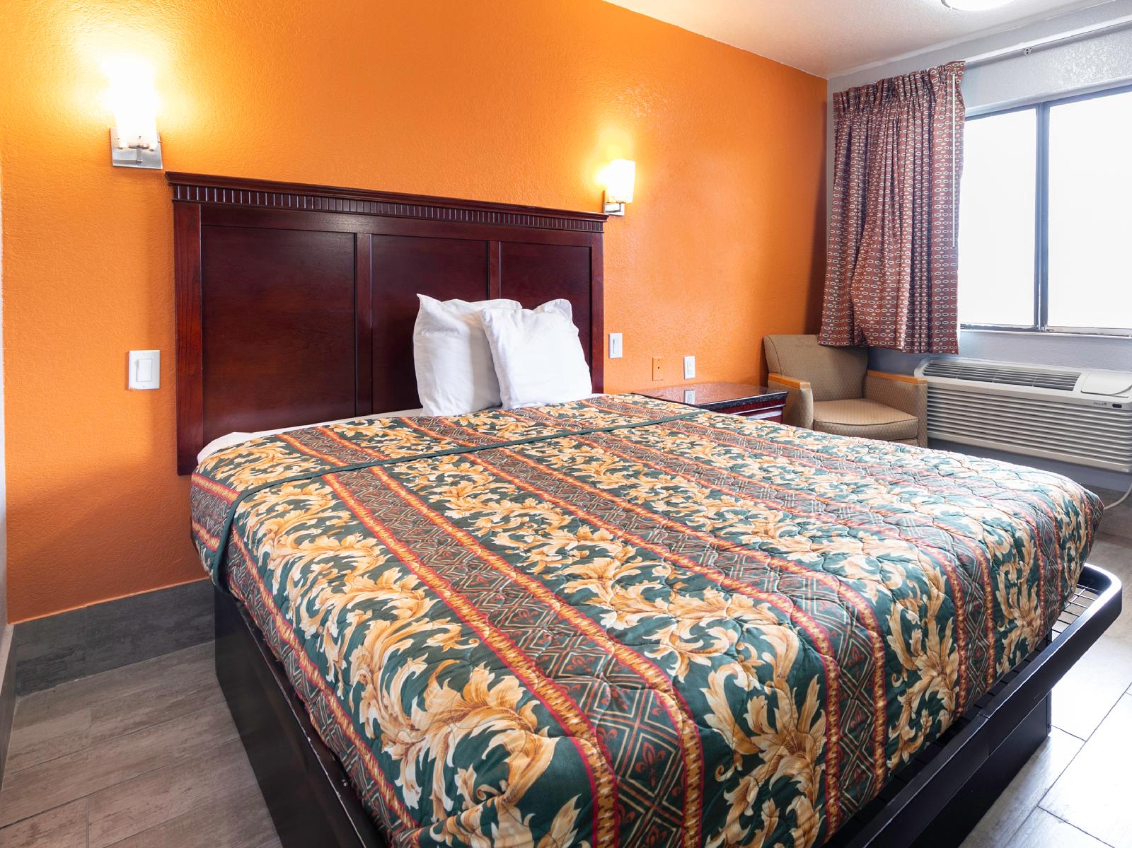 Hotel Lake Charles Hwy 10 by OYO Rooms