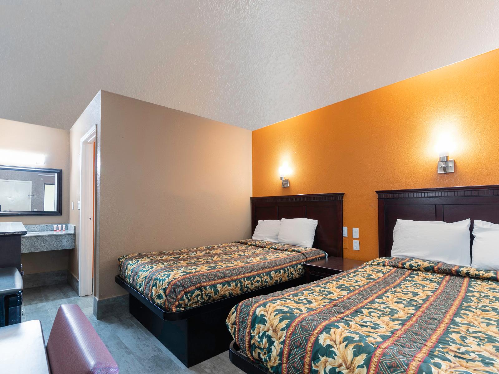 Hotel Lake Charles Hwy 10 by OYO Rooms