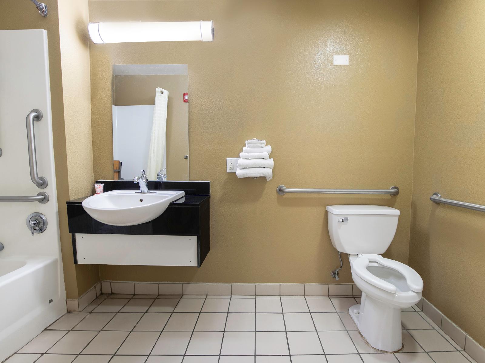Hotel Lake Charles Hwy 10 by OYO Rooms