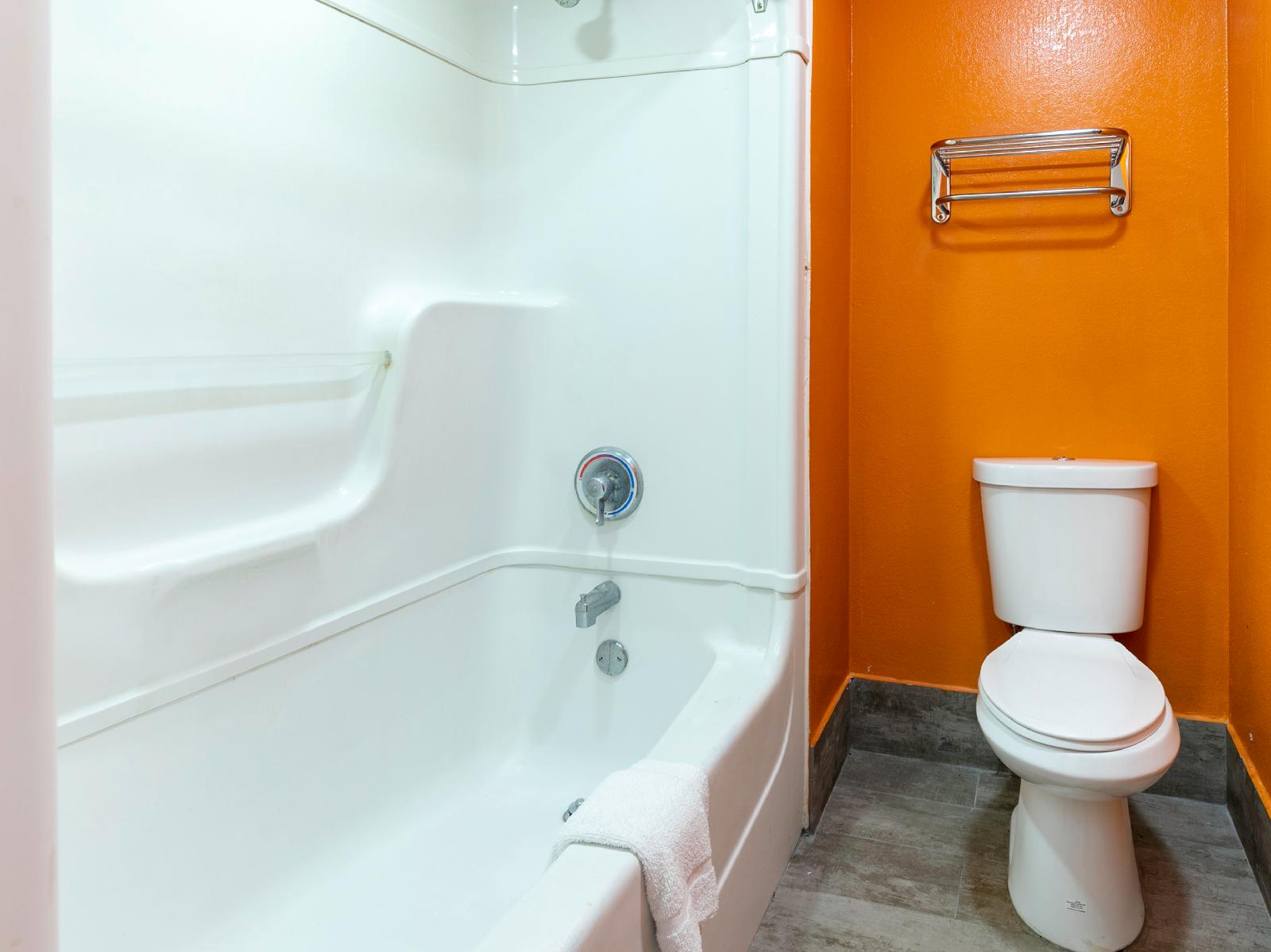 Hotel Lake Charles Hwy 10 by OYO Rooms