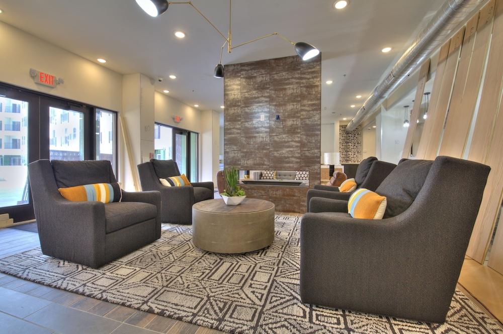 Steelyard Apartment