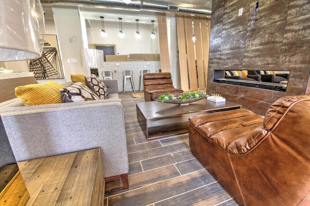 Steelyard Apartment
