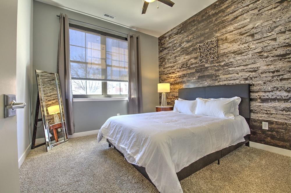 Steelyard Apartment