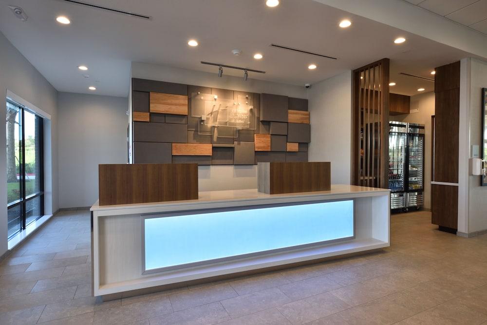 Holiday Inn Express & Suites Houston North - Woodlands Area