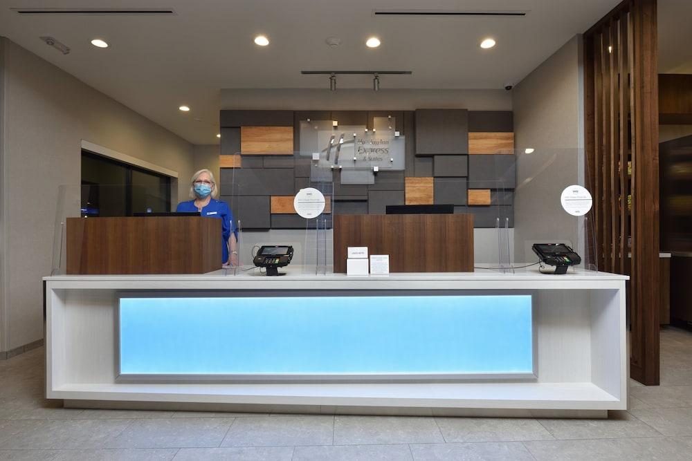 Holiday Inn Express & Suites Houston North - Woodlands Area