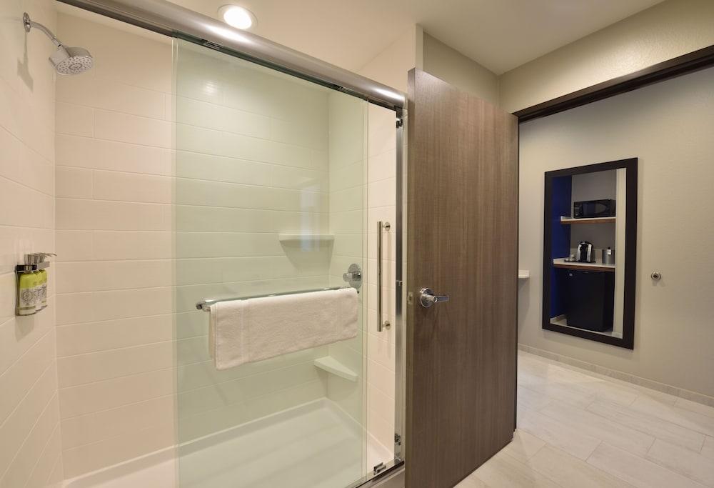 Holiday Inn Express & Suites Houston North - Woodlands Area