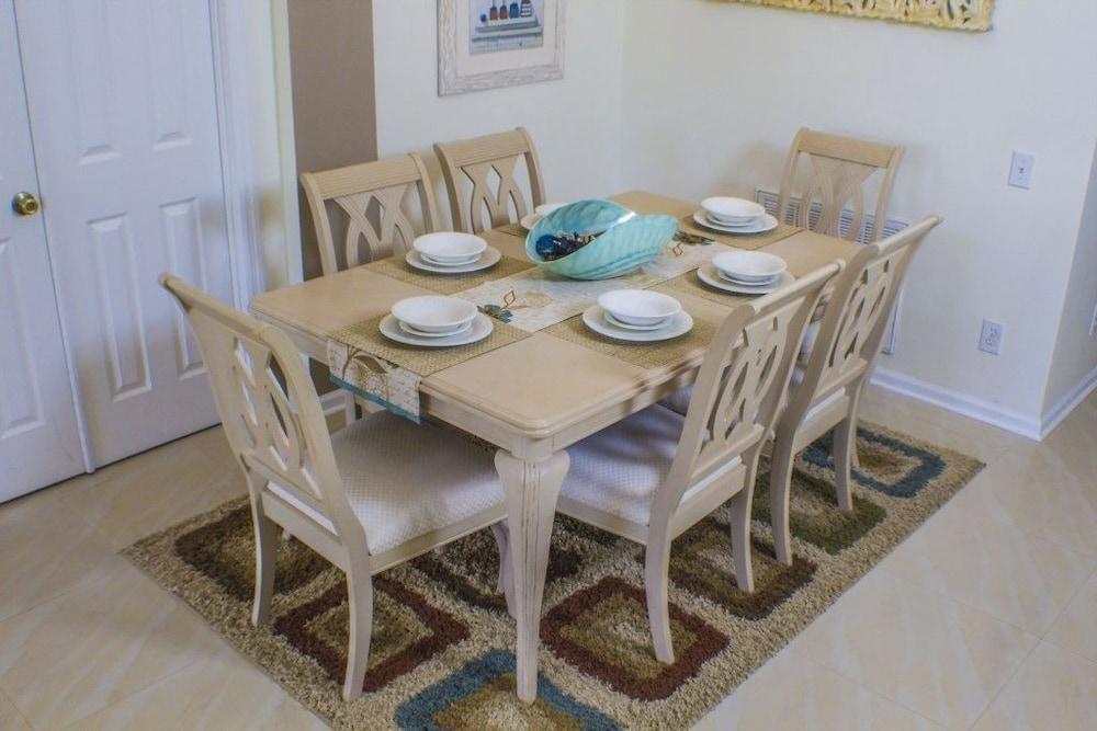 Cristina's Windsor Palms Villa