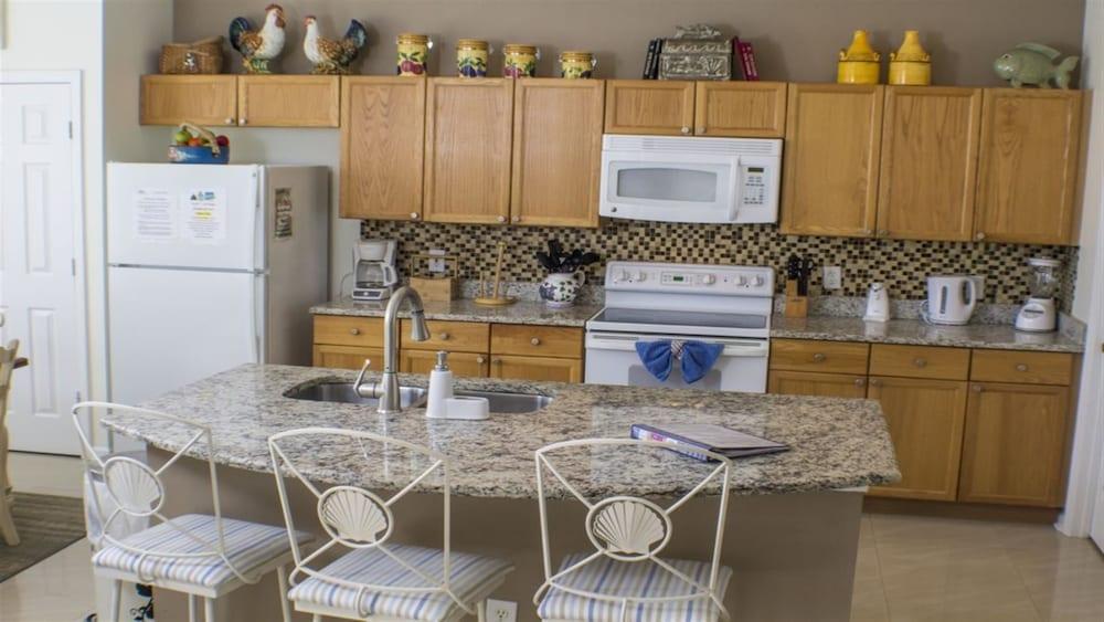 Cristina's Windsor Palms Villa