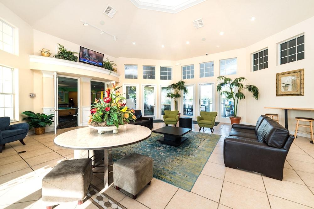Cristina's Windsor Palms Villa