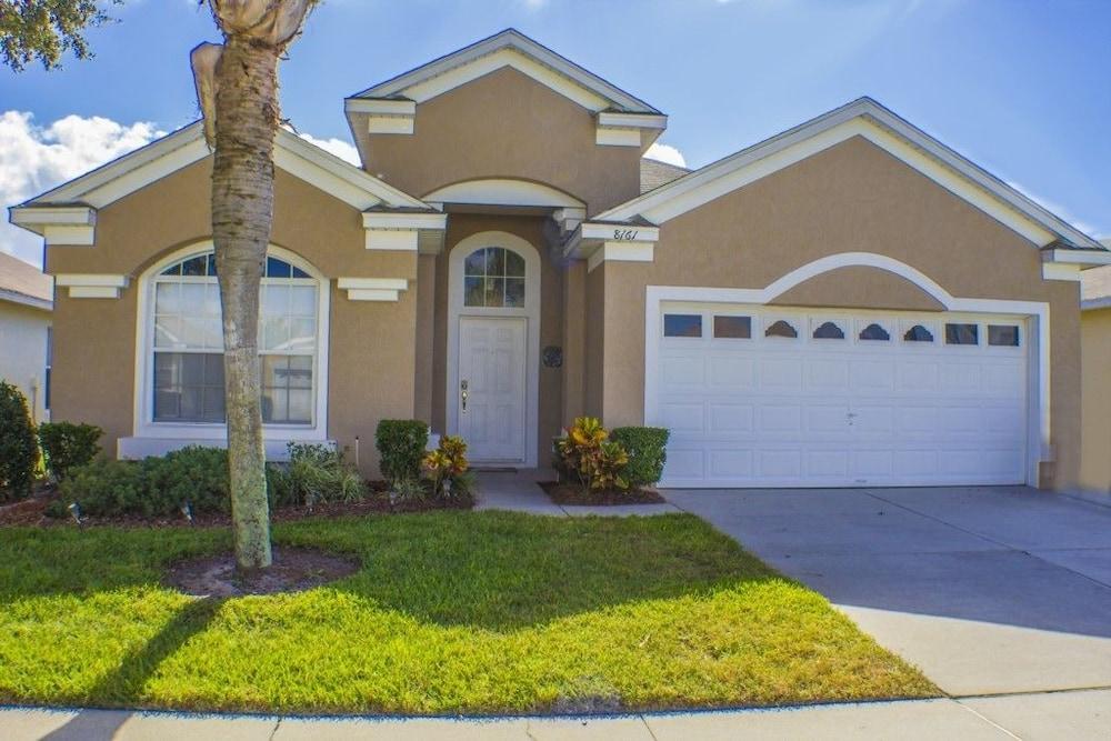 Cristina's Windsor Palms Villa