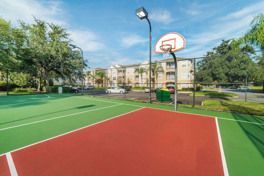 Cristina's Windsor Palms Villa