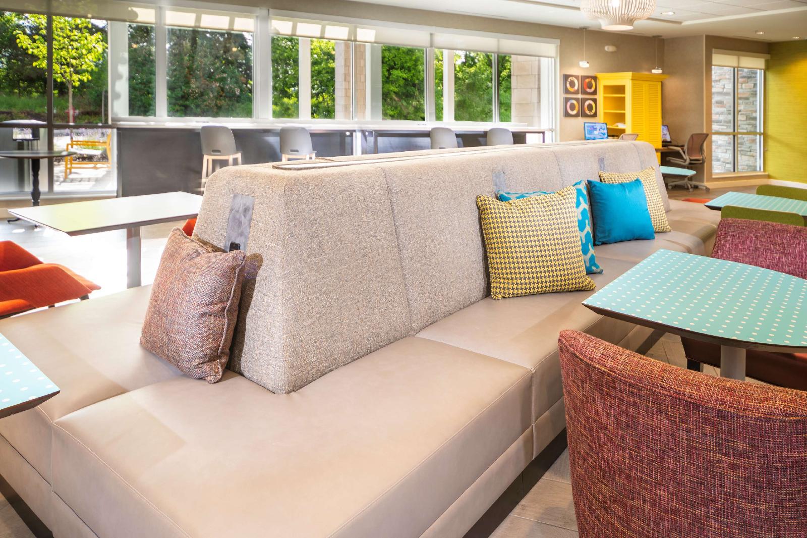 Home2 Suites by Hilton Minneapolis Mall of America