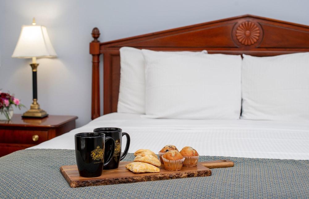 Athenaeum Hotel