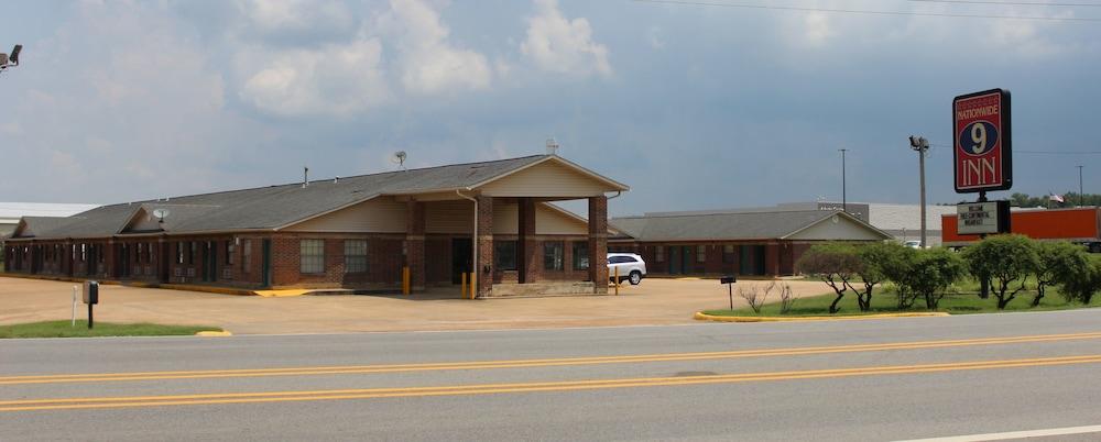 Nationwide 9 Inn
