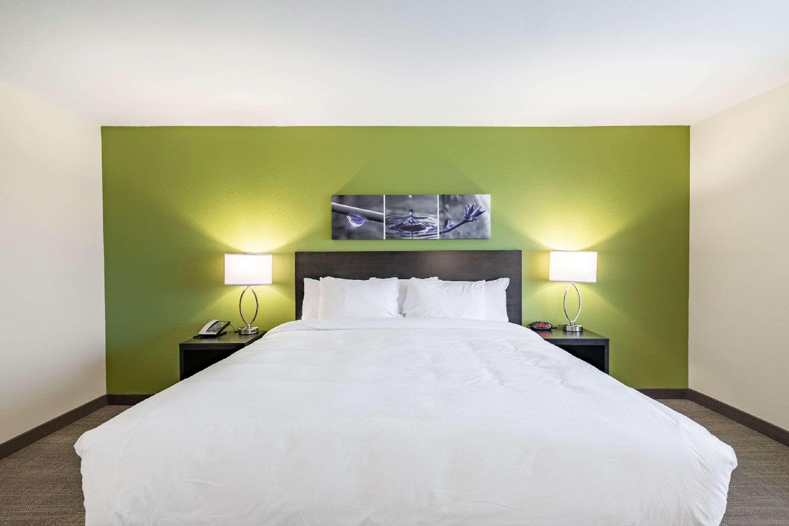 Sleep Inn & Suites