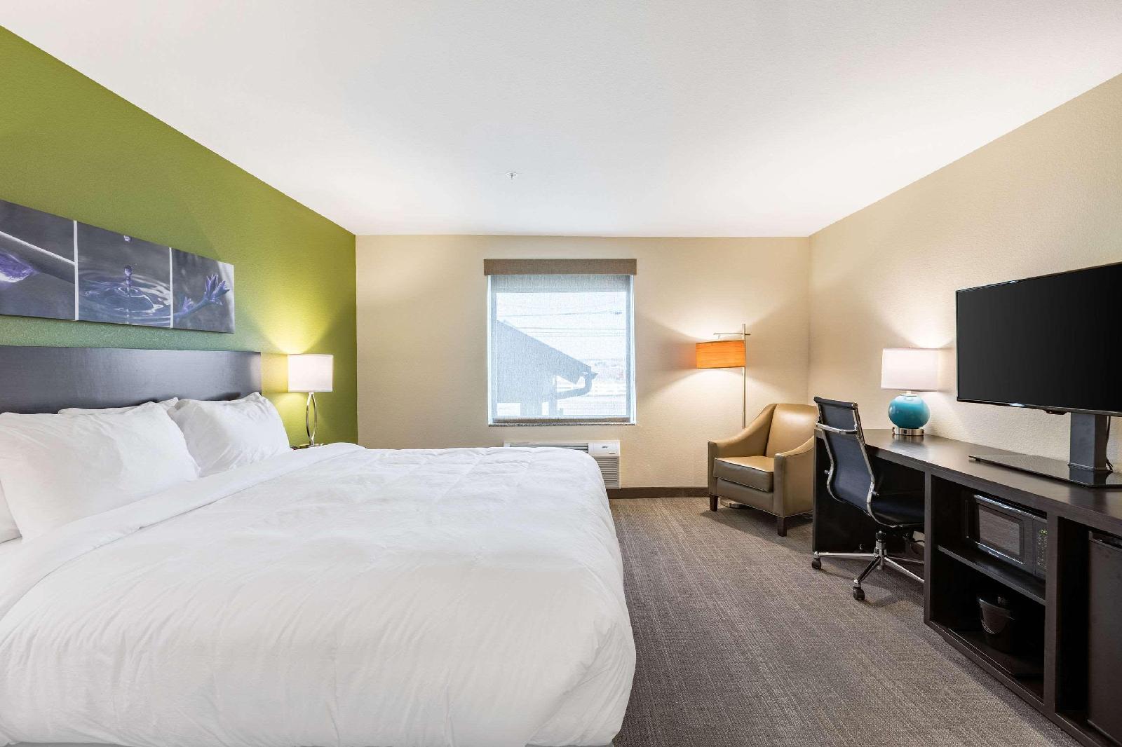 Sleep Inn & Suites
