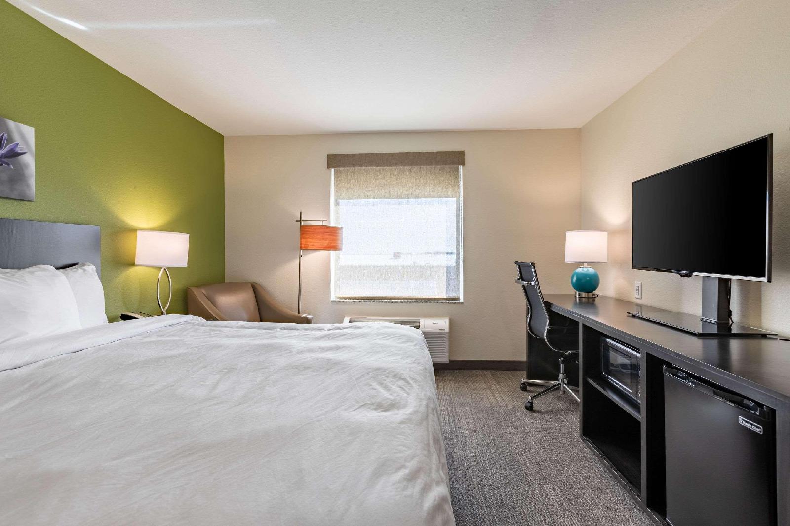 Sleep Inn & Suites