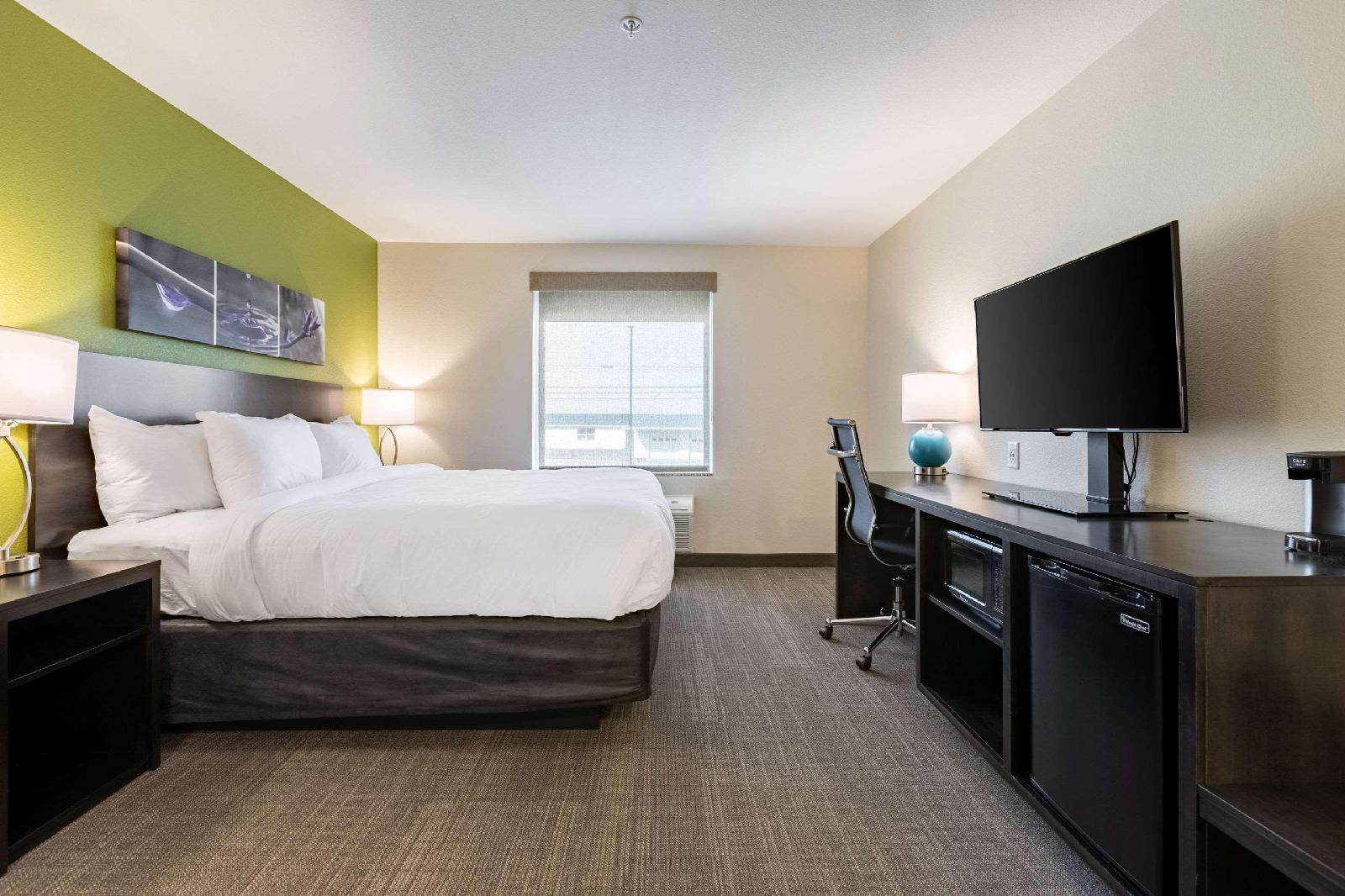 Sleep Inn & Suites