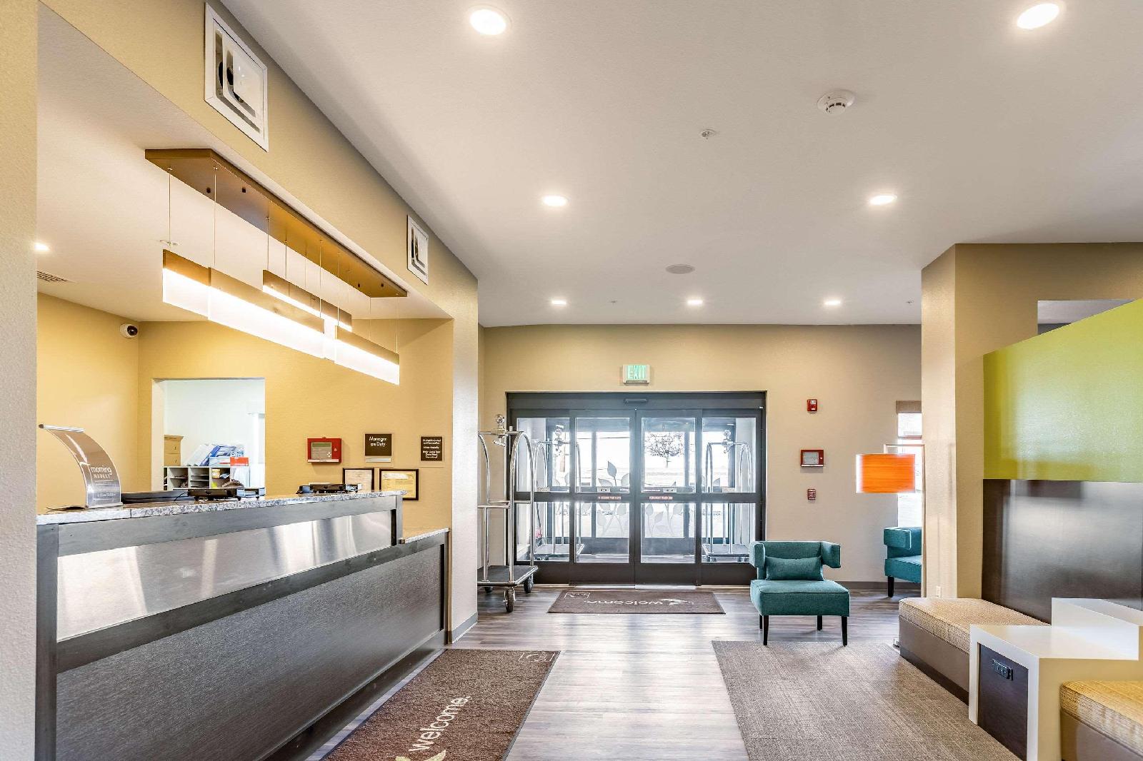 Sleep Inn & Suites