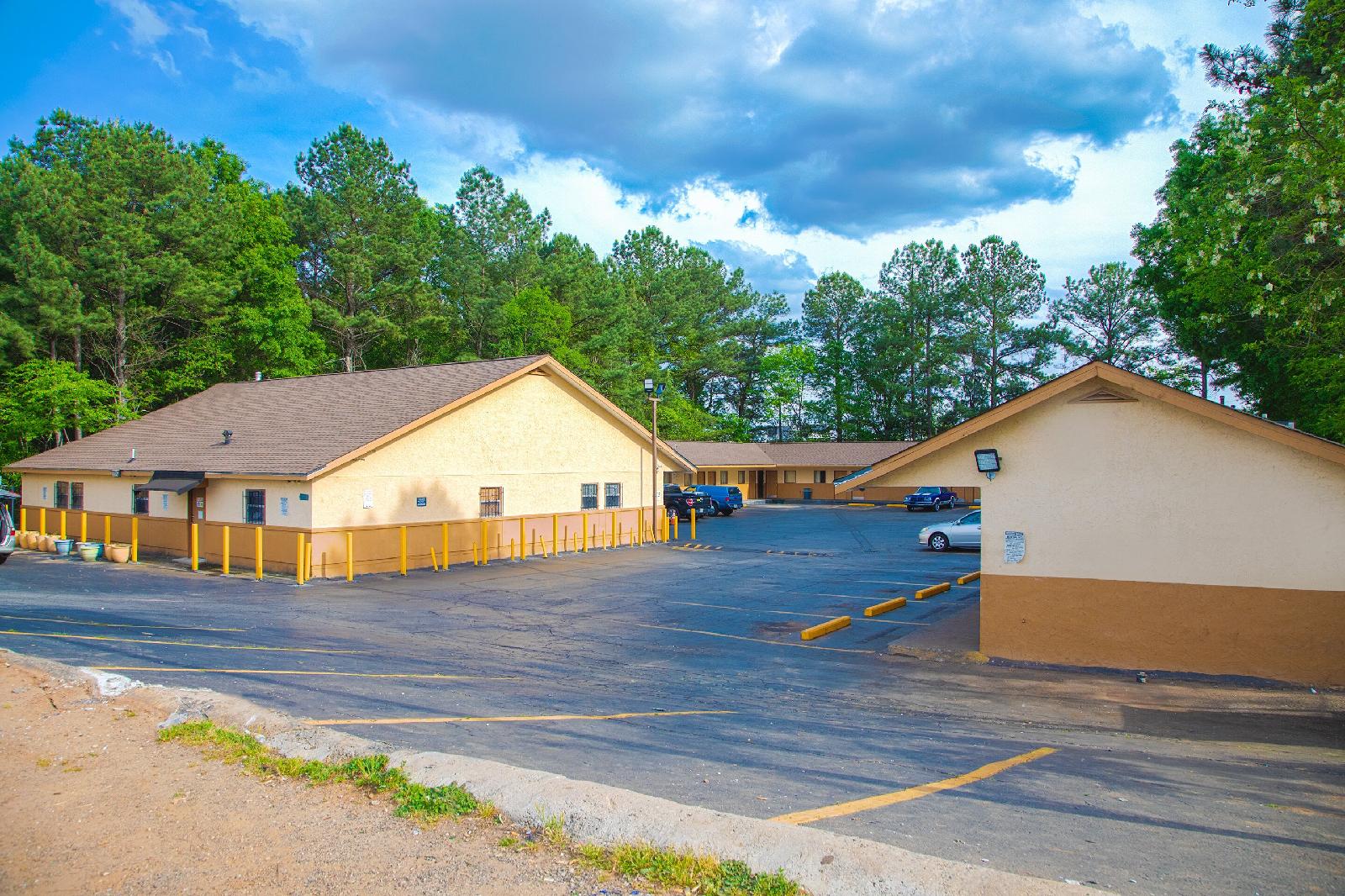 Hotel Decatur I-20 East & Wesley Club Dr