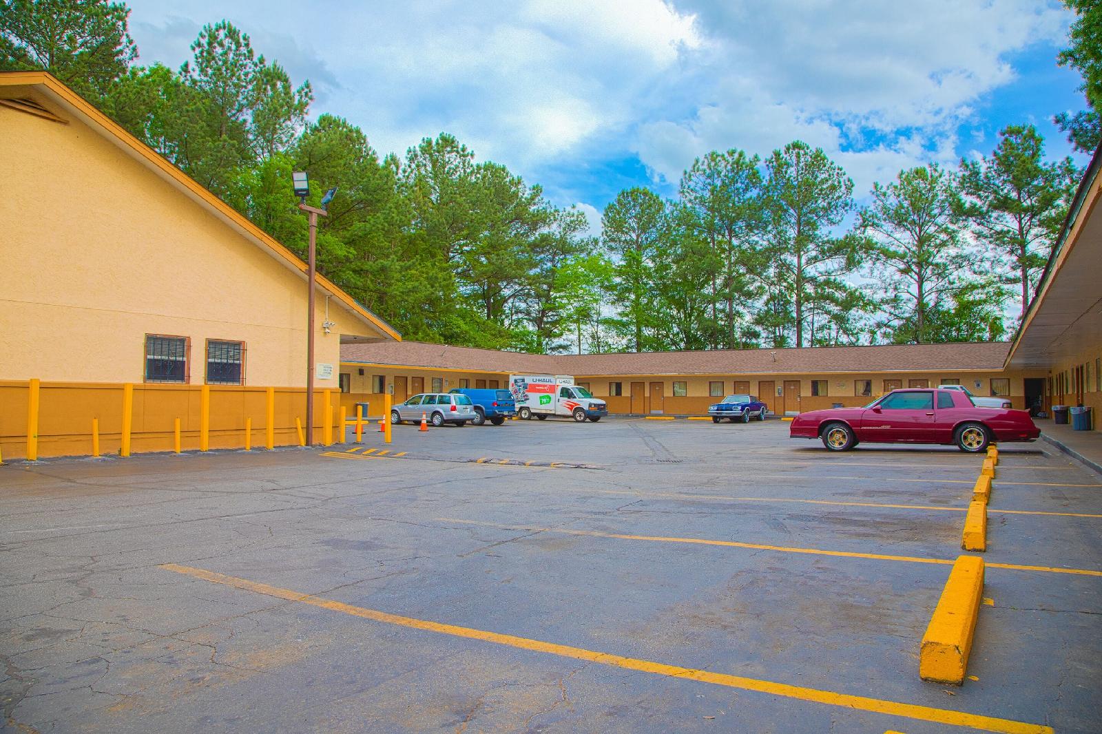 Hotel Decatur I-20 East & Wesley Club Dr