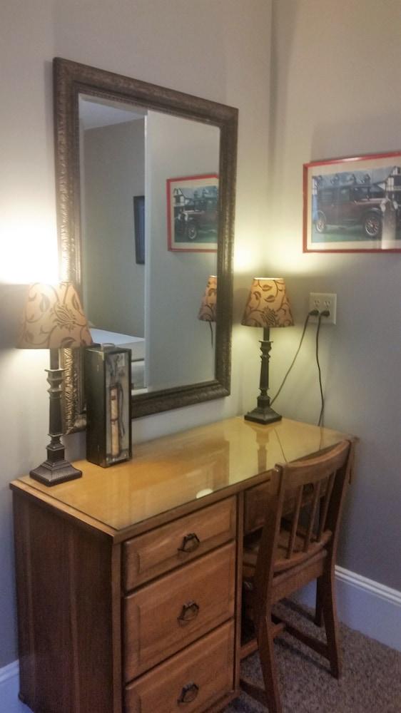 Carraway Guest House