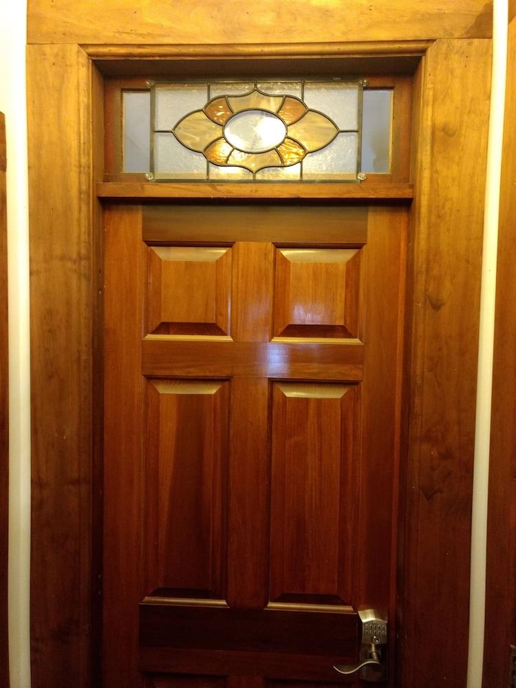 Carraway Guest House