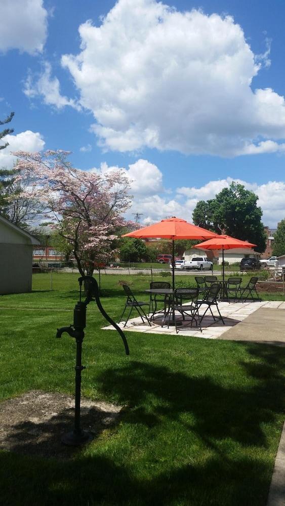 Carraway Guest House