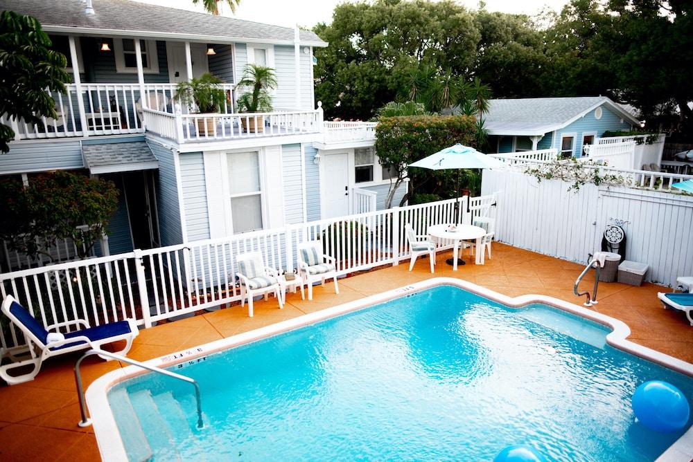Meranova Guest Inn